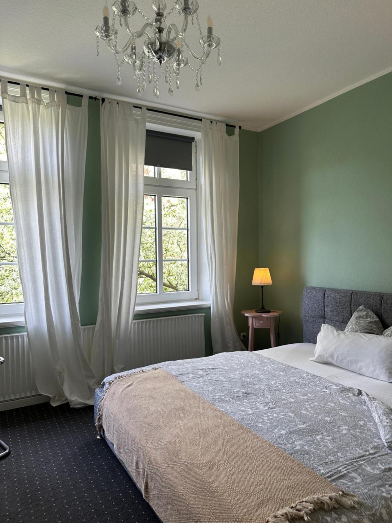 Altes Pastorat Bed & Breakfast Barmstedt Exterior photo