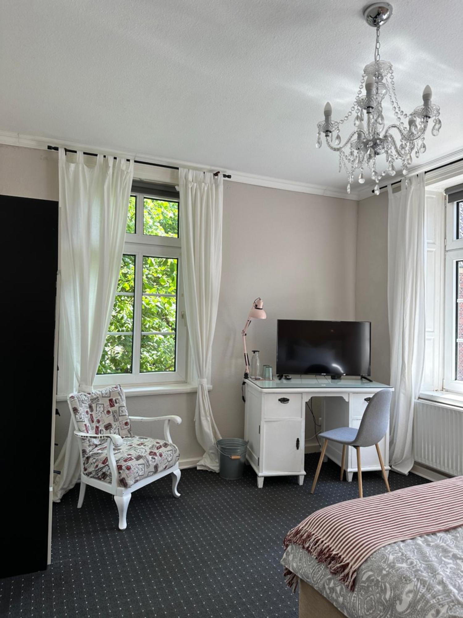 Altes Pastorat Bed & Breakfast Barmstedt Exterior photo